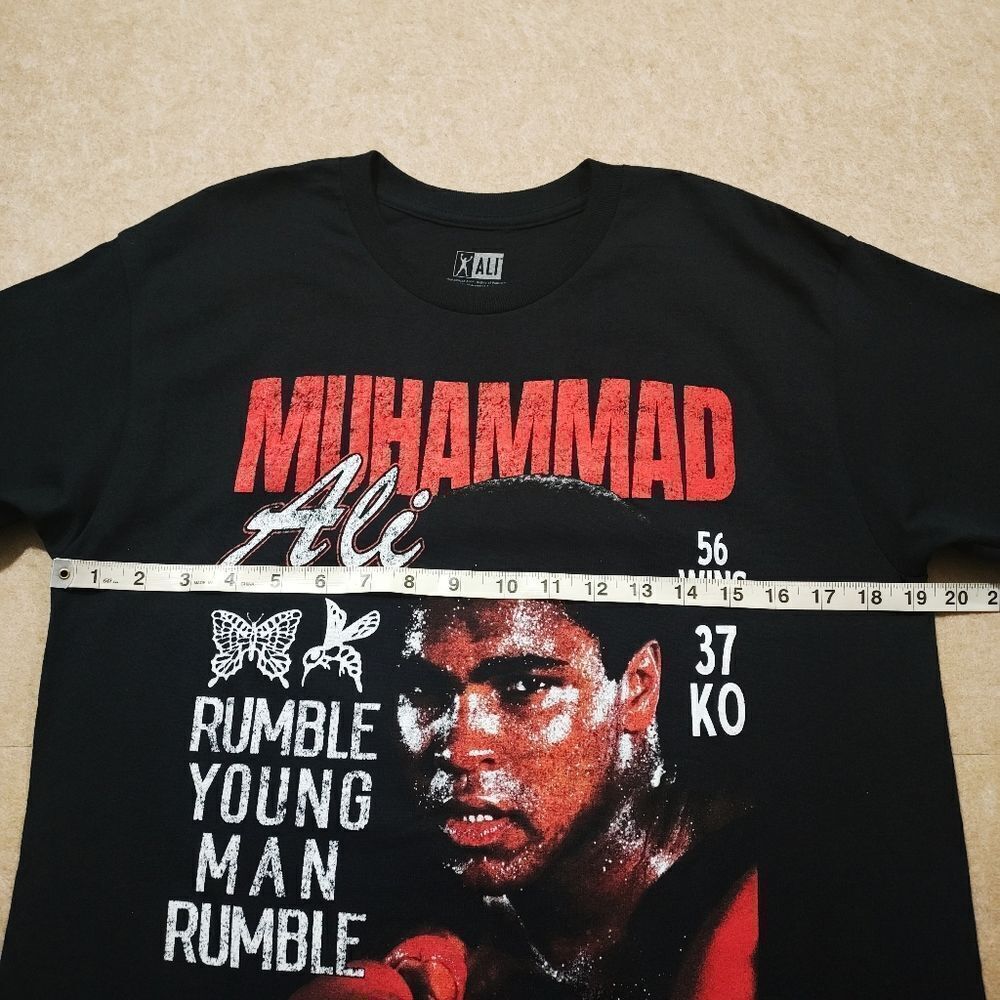 Muhammad Ali Short Sleeve Graphic T-Shirt -R - Picture 3 of 5
